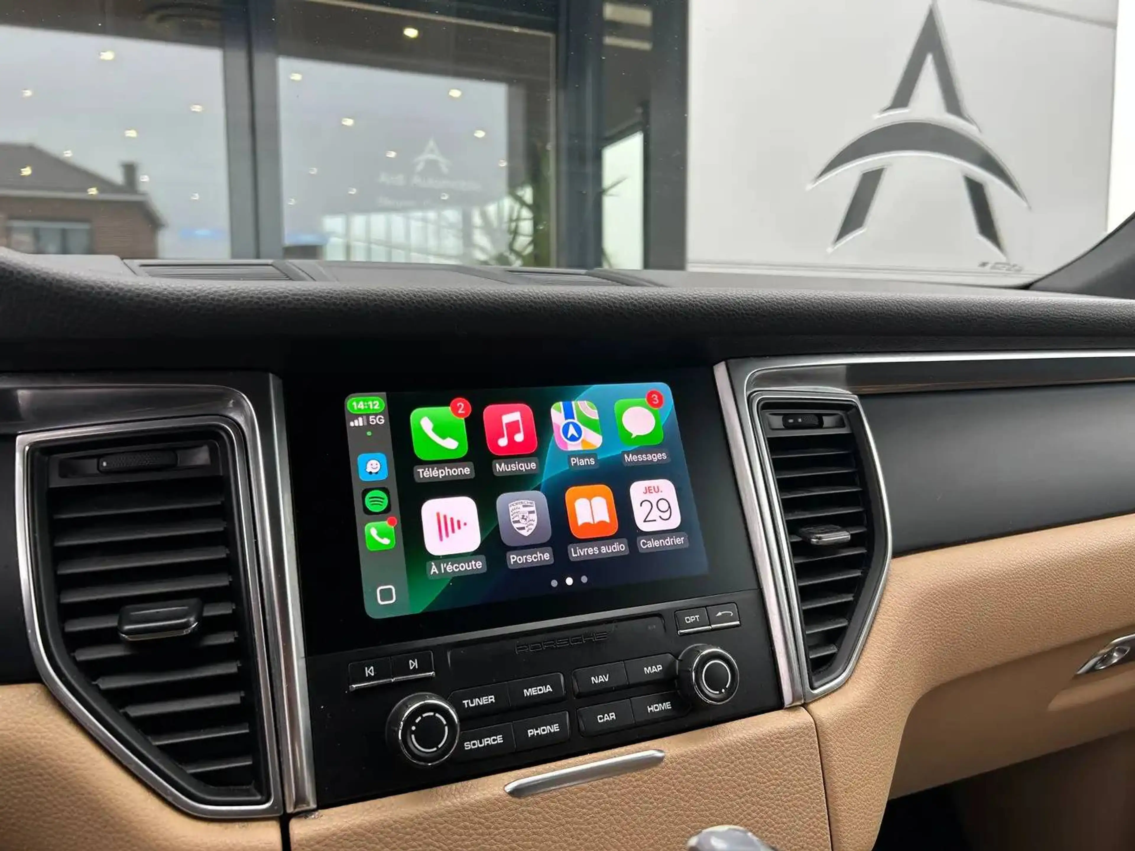 Porsche Macan 2.0 Turbo PDK *GARANTIE*CARPLAY*CUIR*SIEGES CHAUFF — photo 9