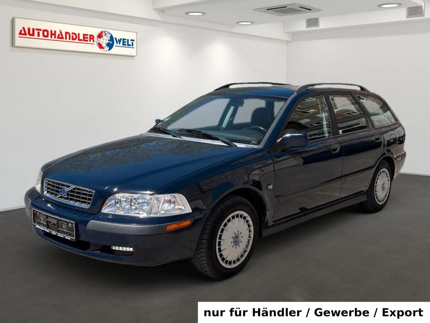 Volvo V40 1.8 1.Hand Klima PDC AHK Albastru - 1