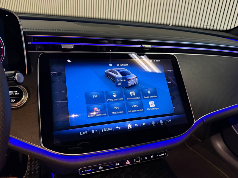 Mercedes-Benz E 220 220D AMG STYLING-PANORAMADAK-NIGHT PAKKET-DISTRONI — photo 29