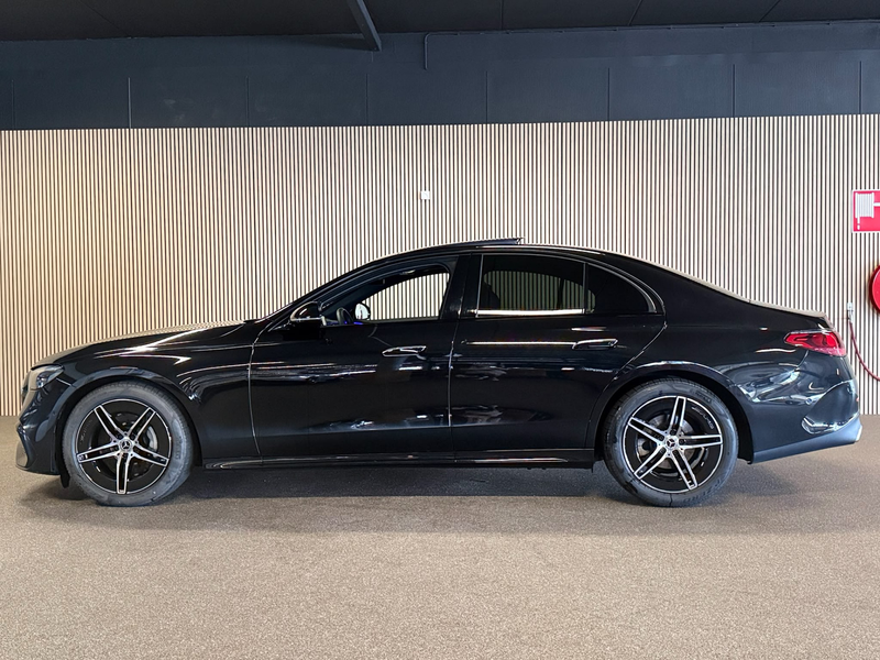Mercedes-Benz E 220 220D AMG STYLING-PANORAMADAK-NIGHT PAKKET-DISTRONI — photo 8
