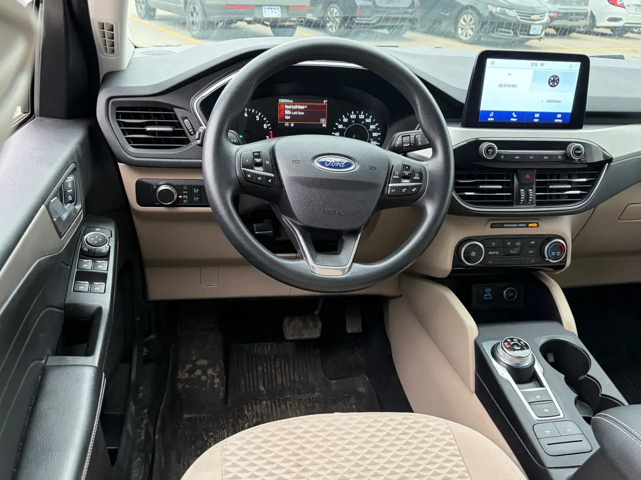 Ford Escape снимка Ford Escape