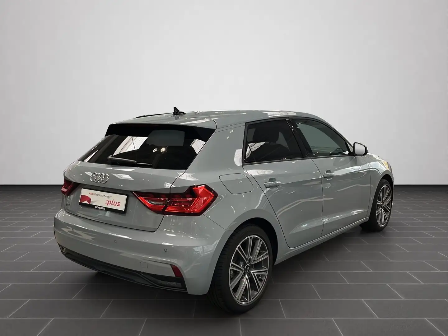 Audi A1 advanced 30 TFSI 81(110) kW(PS) S t Grau - 2