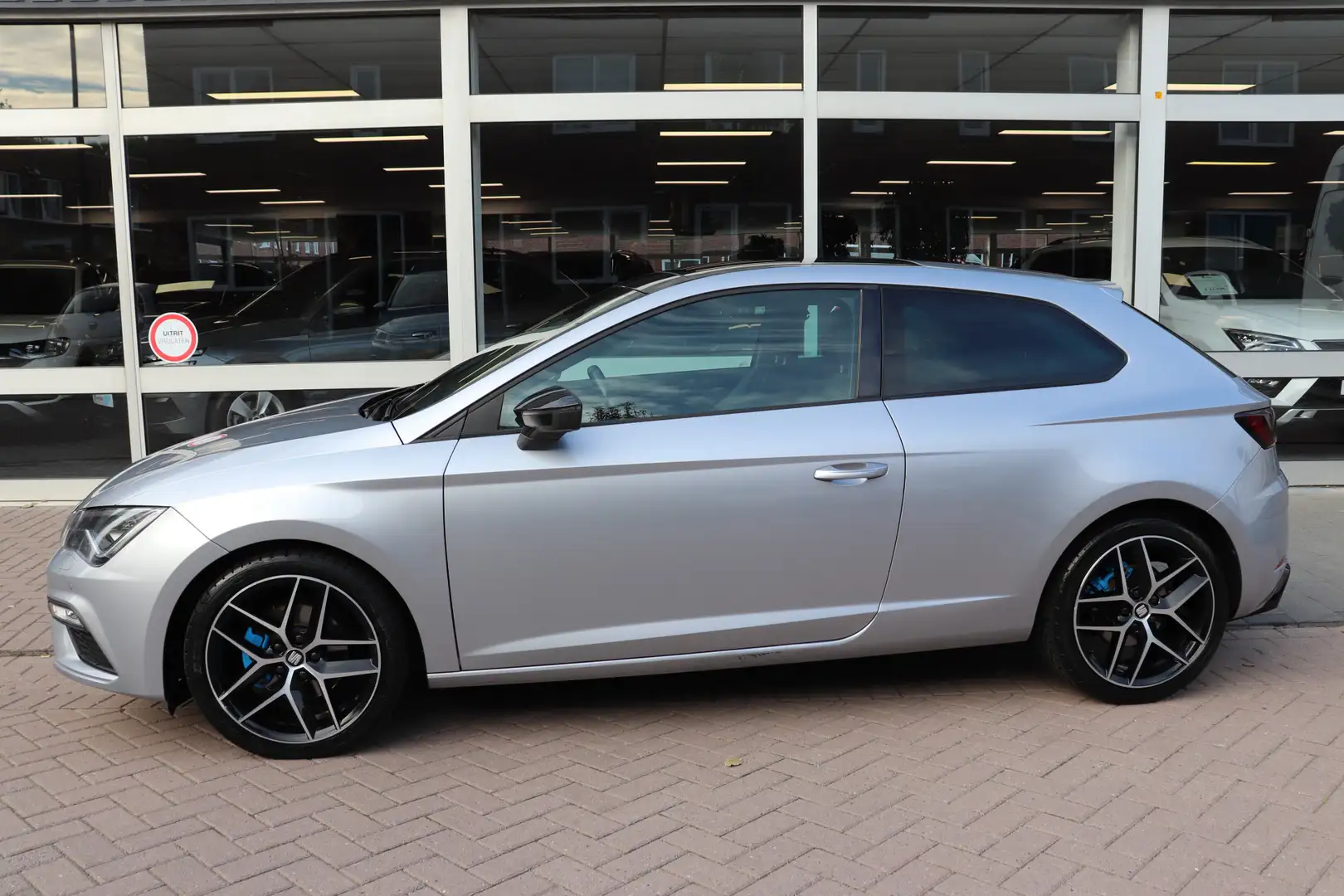 SEAT Leon SC 1.4 EcoTSI FR Business Intense. Panoramadak, sp Gris - 2