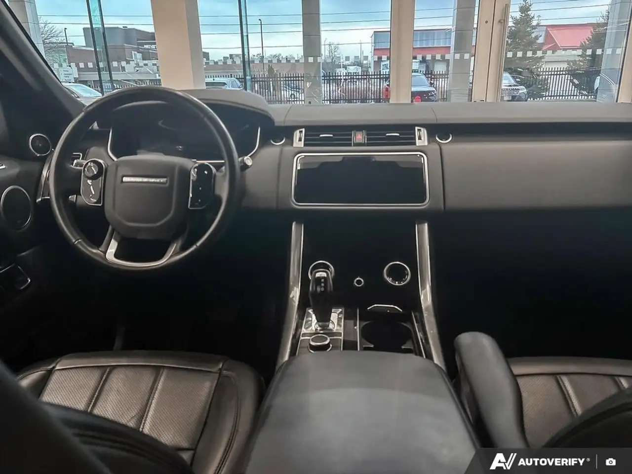 Land Rover Range Rover Sport снимка Land Rover Range Rover Sport
