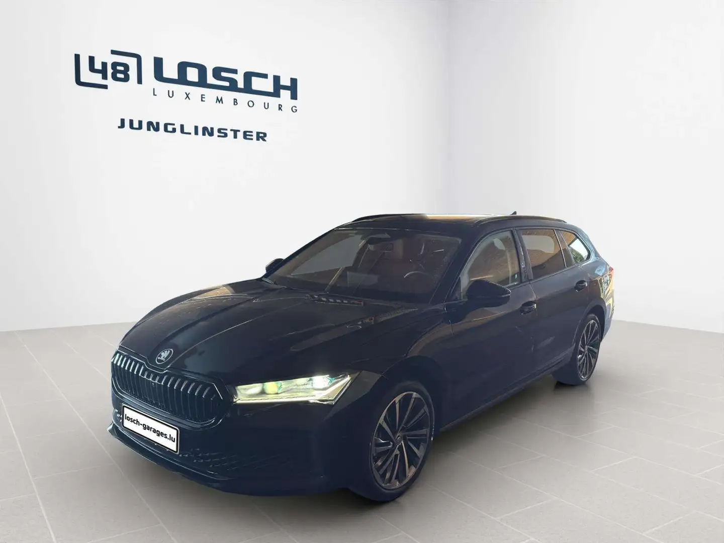 Skoda Superb Combi L\u0026K 2.0 TDI 193PS 4X4 Noir - 1