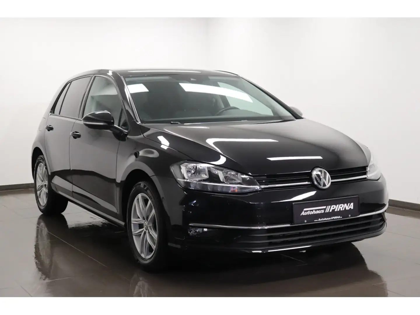Volkswagen Golf VII 1.0 TSI Comfortline NAVI Parklenk . Schwarz - 2