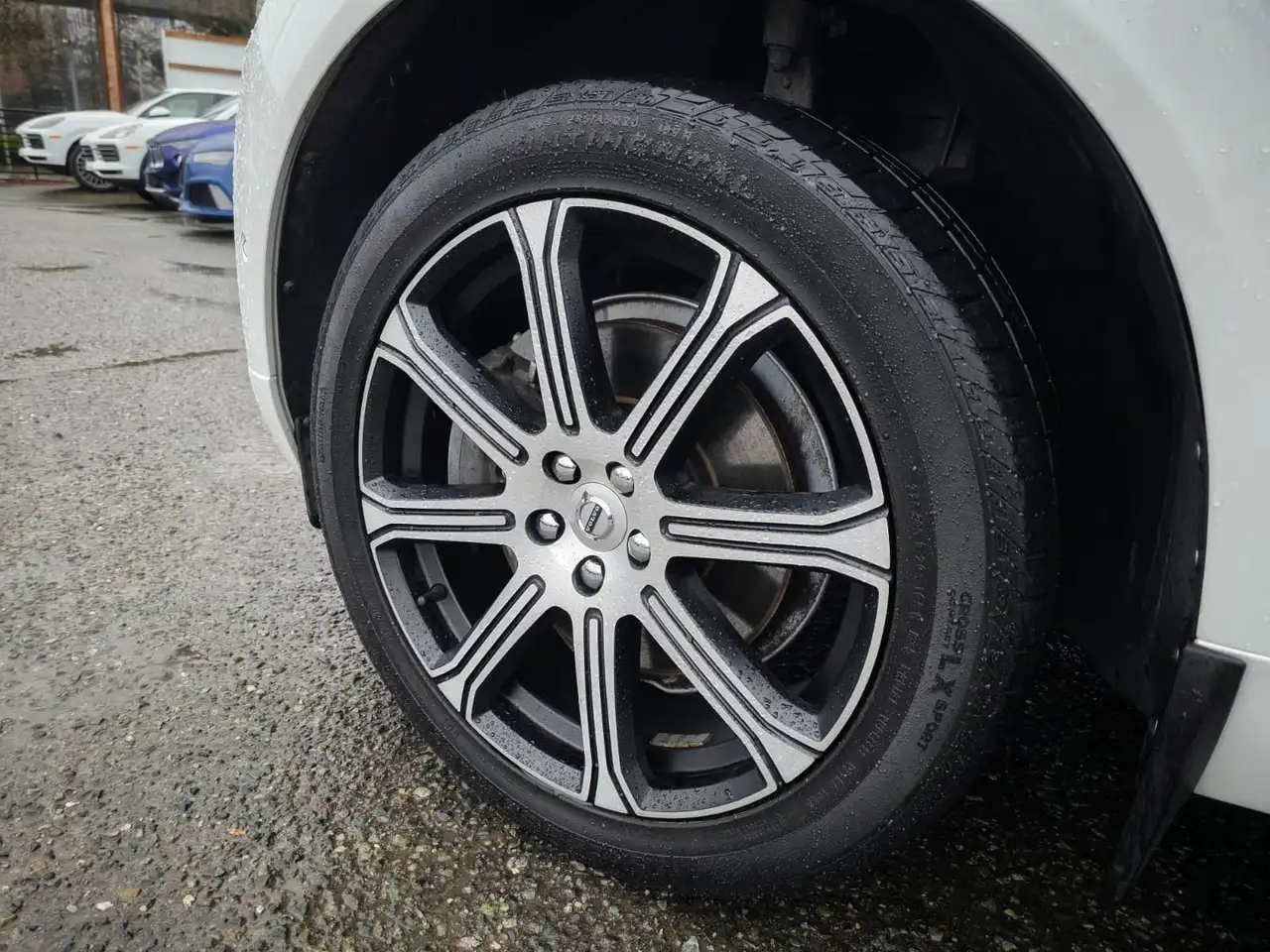 Volvo XC60 снимка Volvo XC60