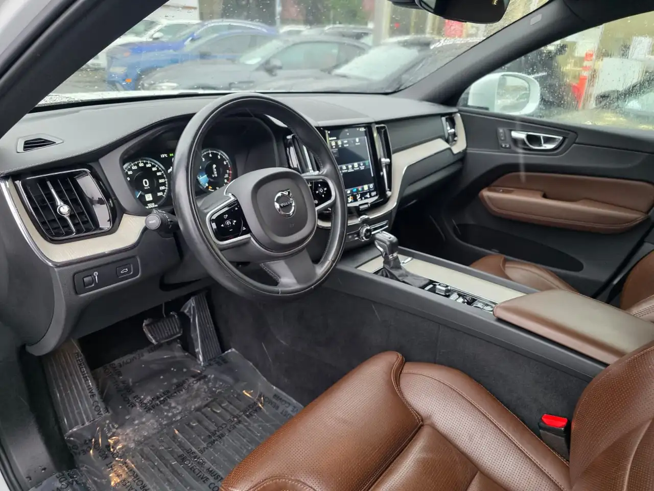 Volvo XC60 снимка Volvo XC60