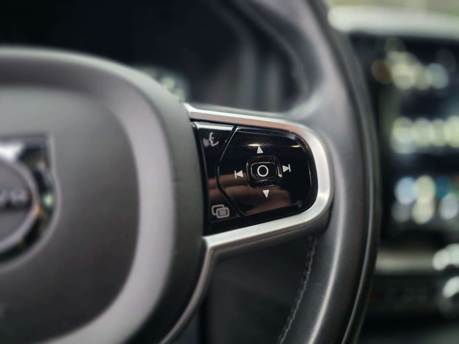 2019 Volvo XC60 Good Condition/360 Camera/Blind Spot/Ventilated Se thumb 20