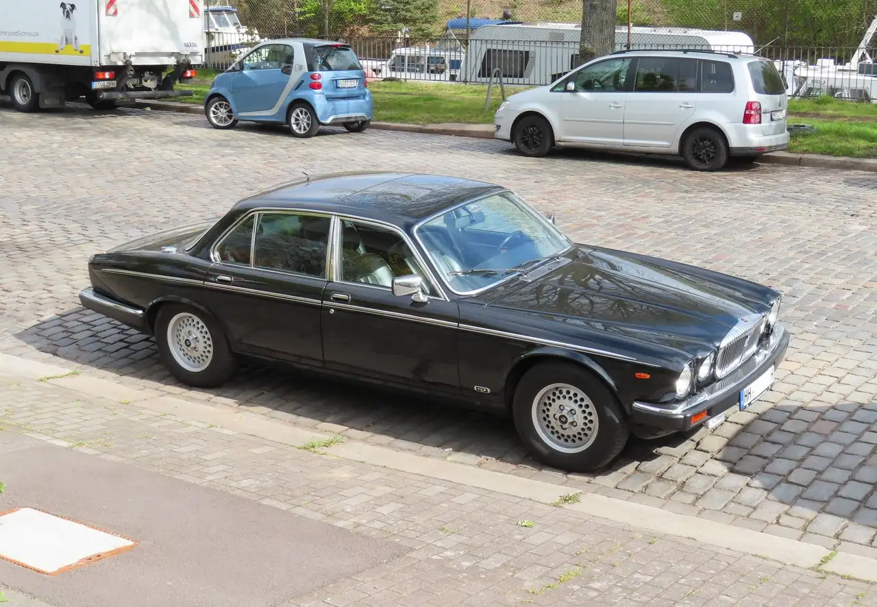 Daimler Double Six, foto 3