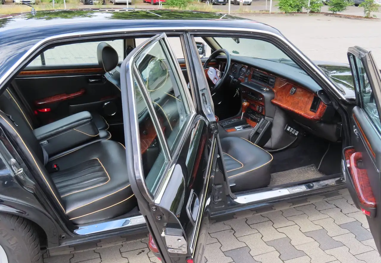Daimler Double Six, foto 4