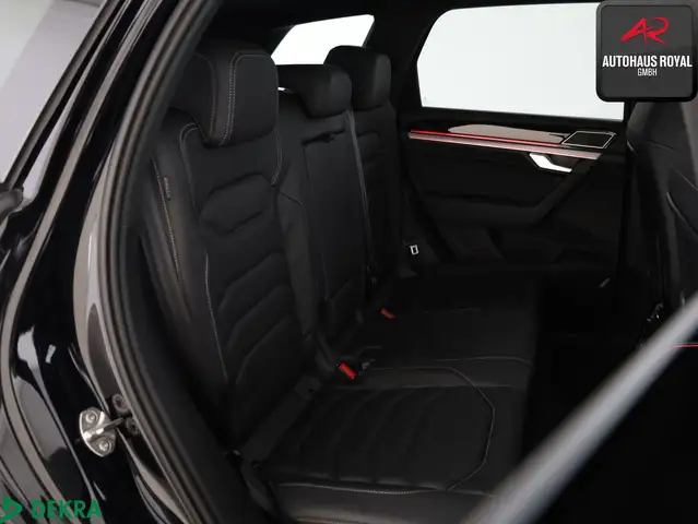 Volkswagen Touareg view 13