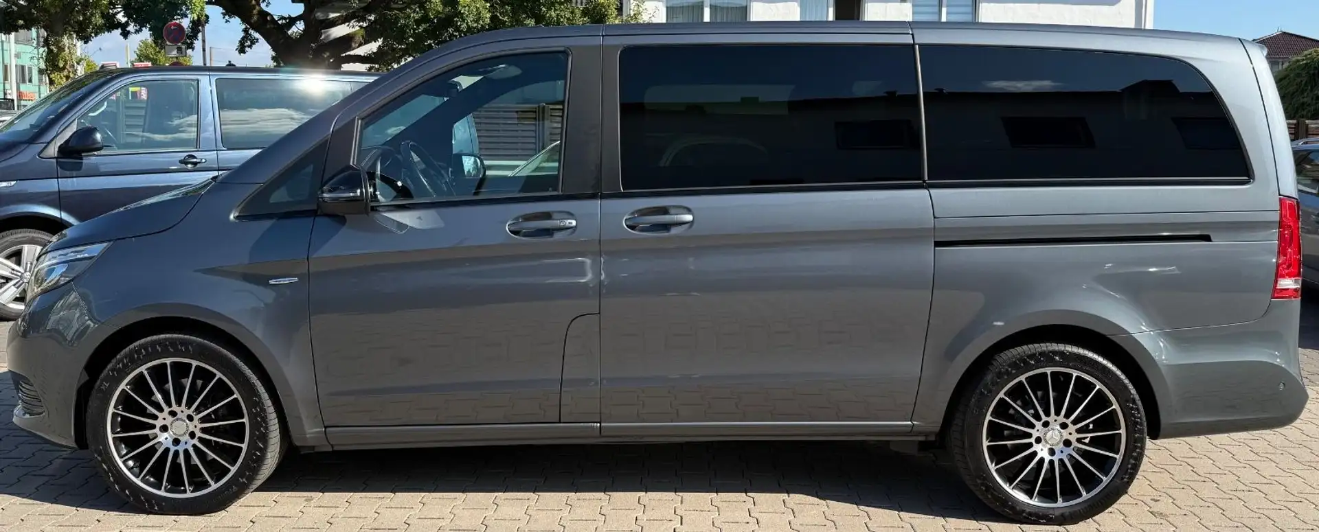 Mercedes-Benz V 250 CDI AVANTG. EDITION 360°Kamera,ACC,StandHz Grau - 2