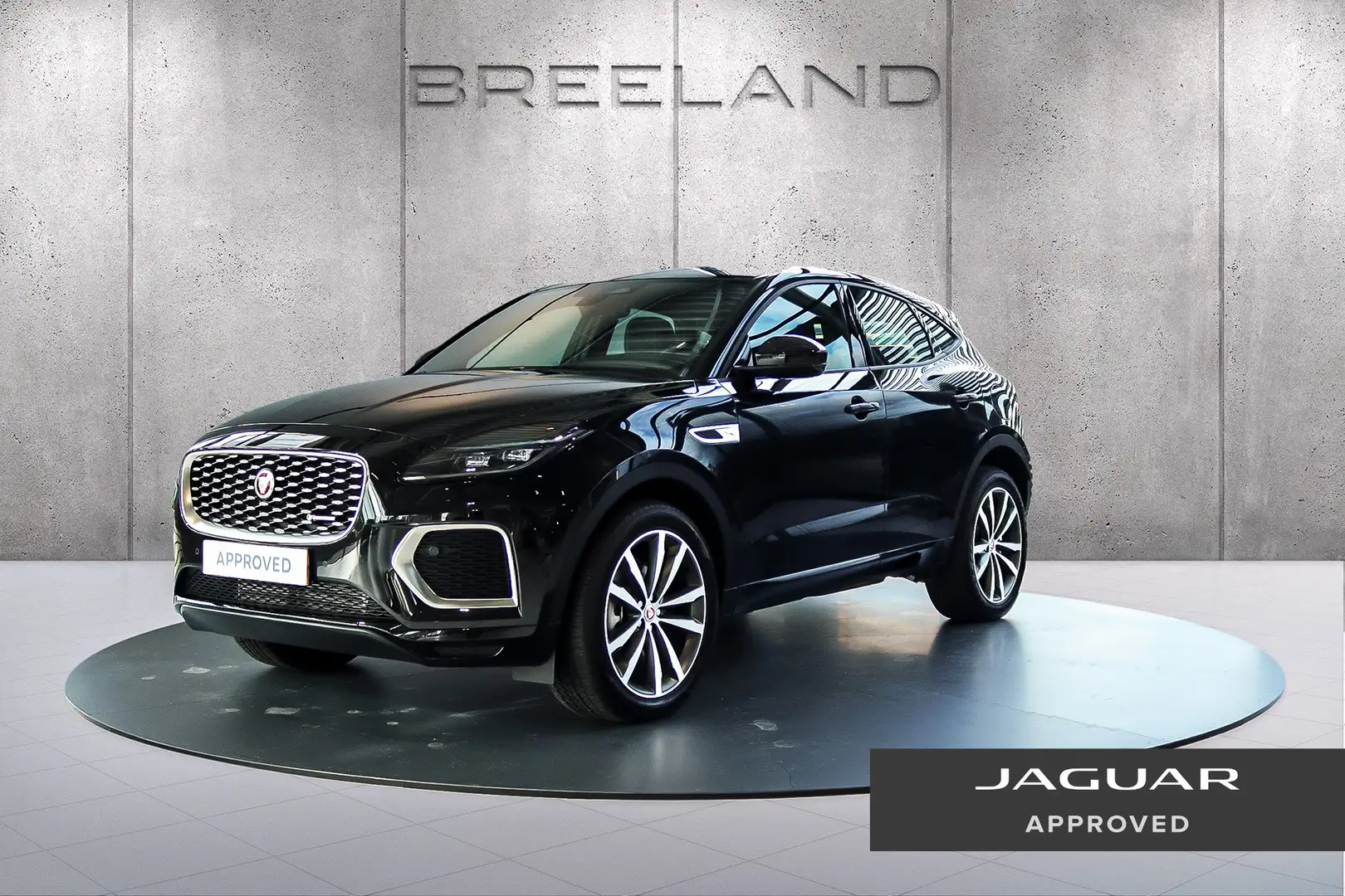Jaguar E-Pace P300e R-Dynamic SE | Panoramadak | Cold Climate Pa Zwart - 1