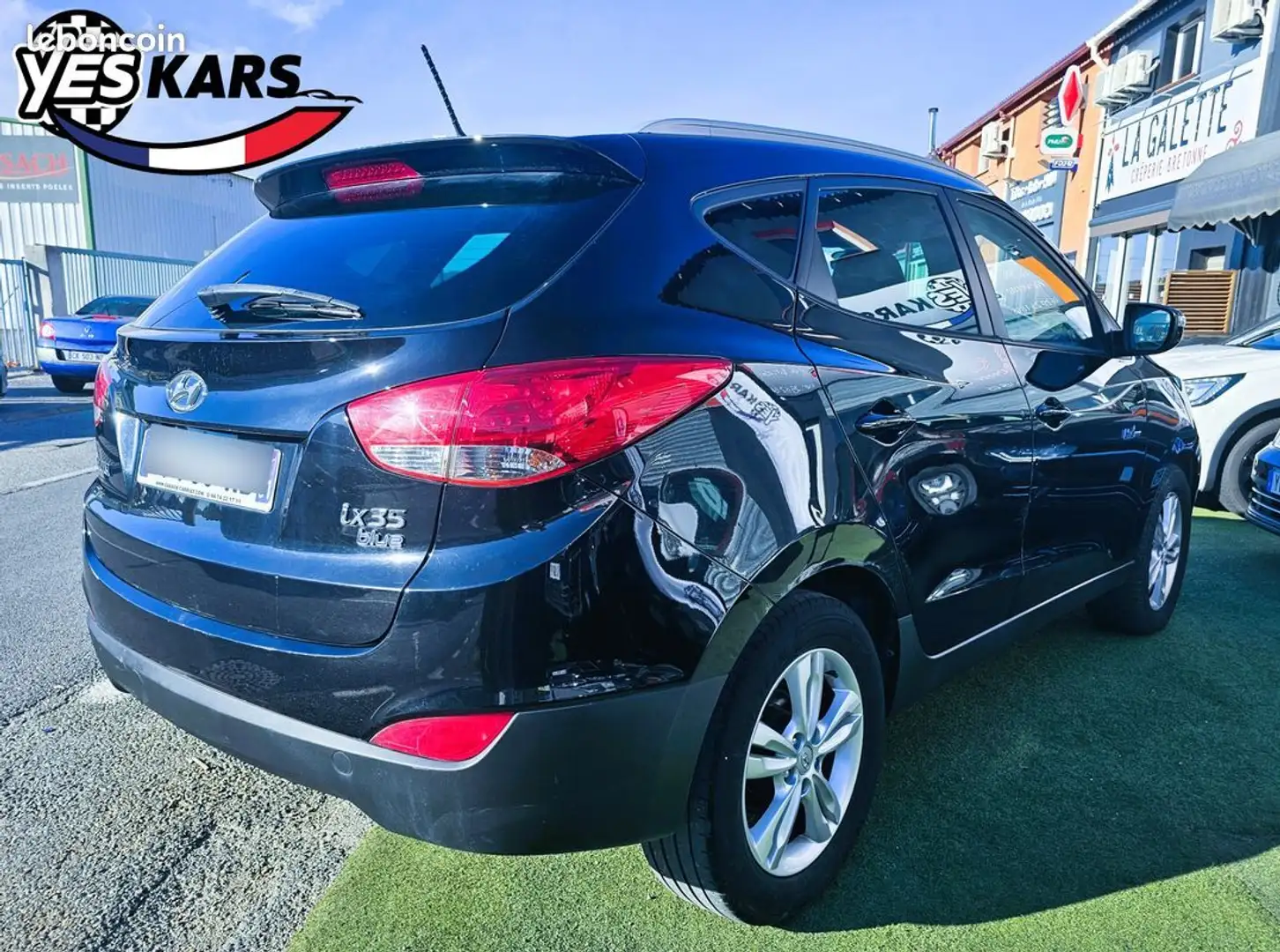 Hyundai iX35 1.7 CRDi Panoramic Sunsation-Chaine de distibution Schwarz - 2