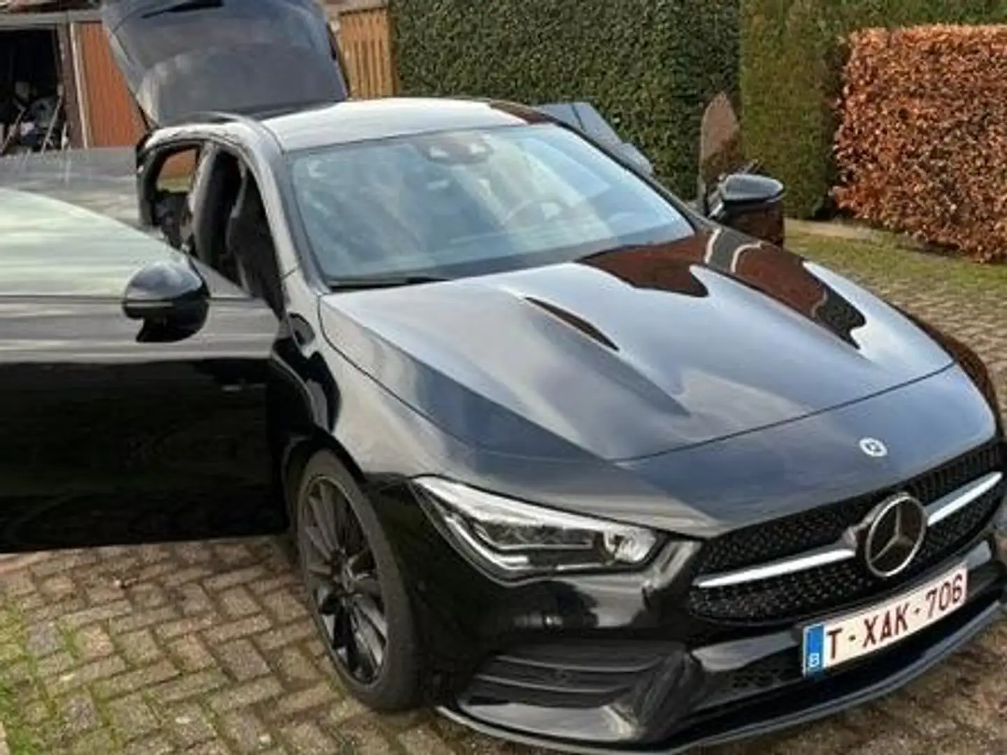 Mercedes-Benz 200 CLA AMG LINE Noir - 1