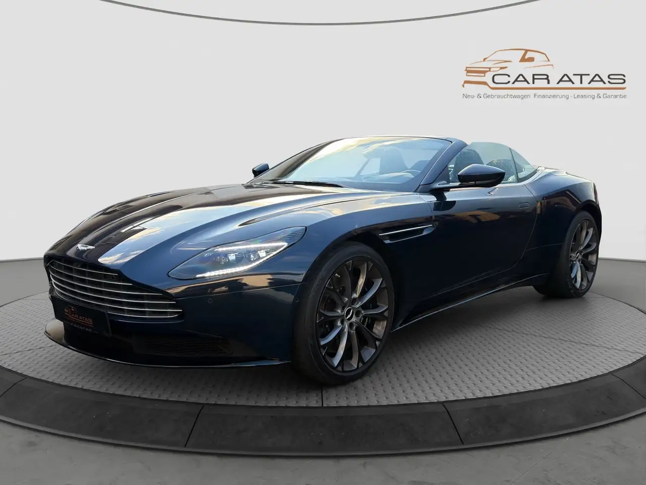 Aston Martin DB11