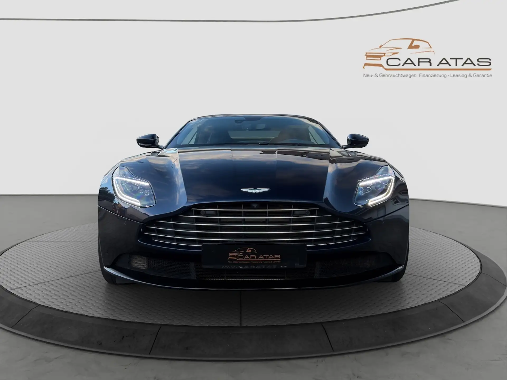 애스턴마틴 DB11 V8 2020 네이비 사진 8