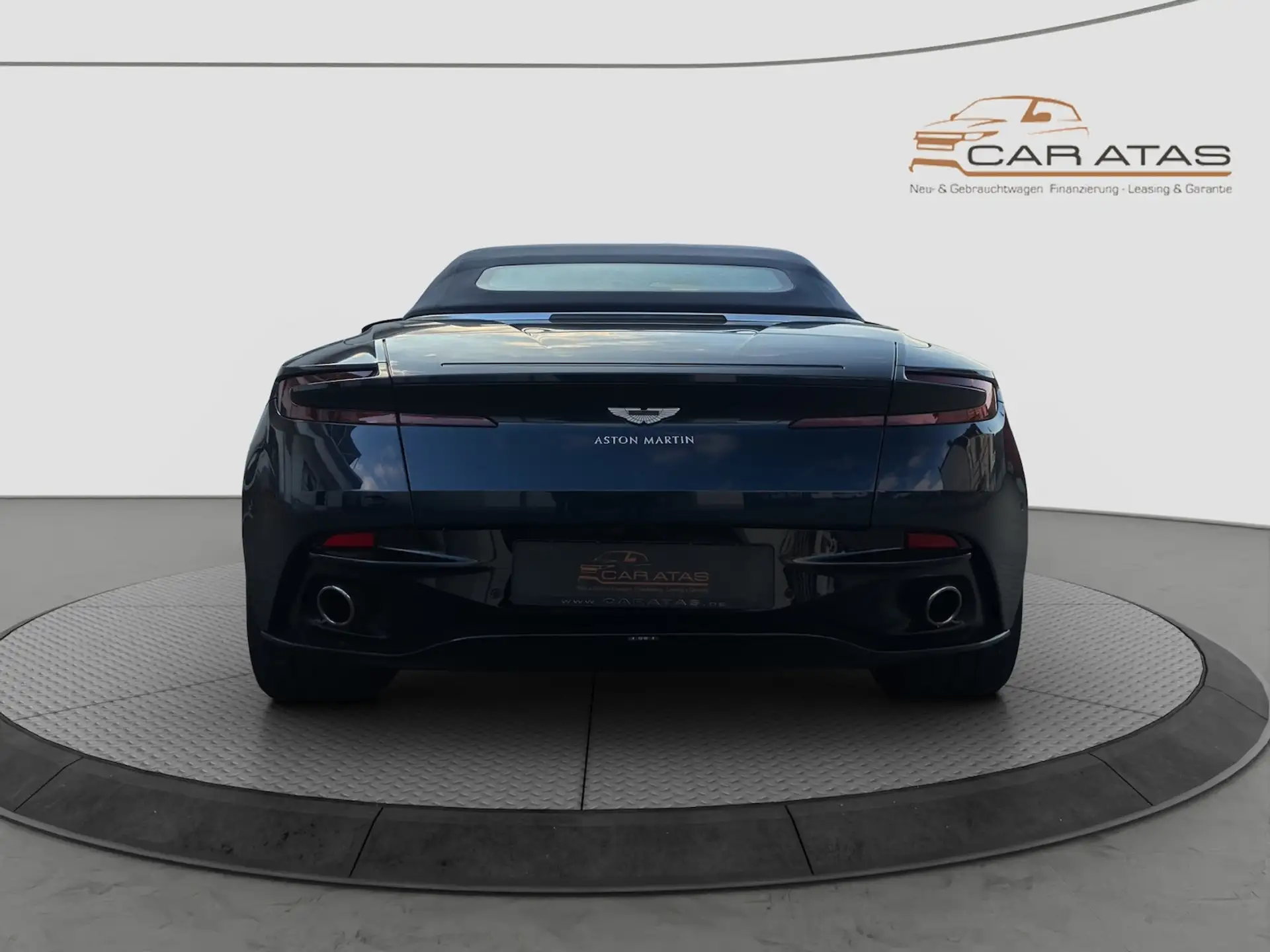 애스턴마틴 DB11 V8 2020 네이비 사진 6