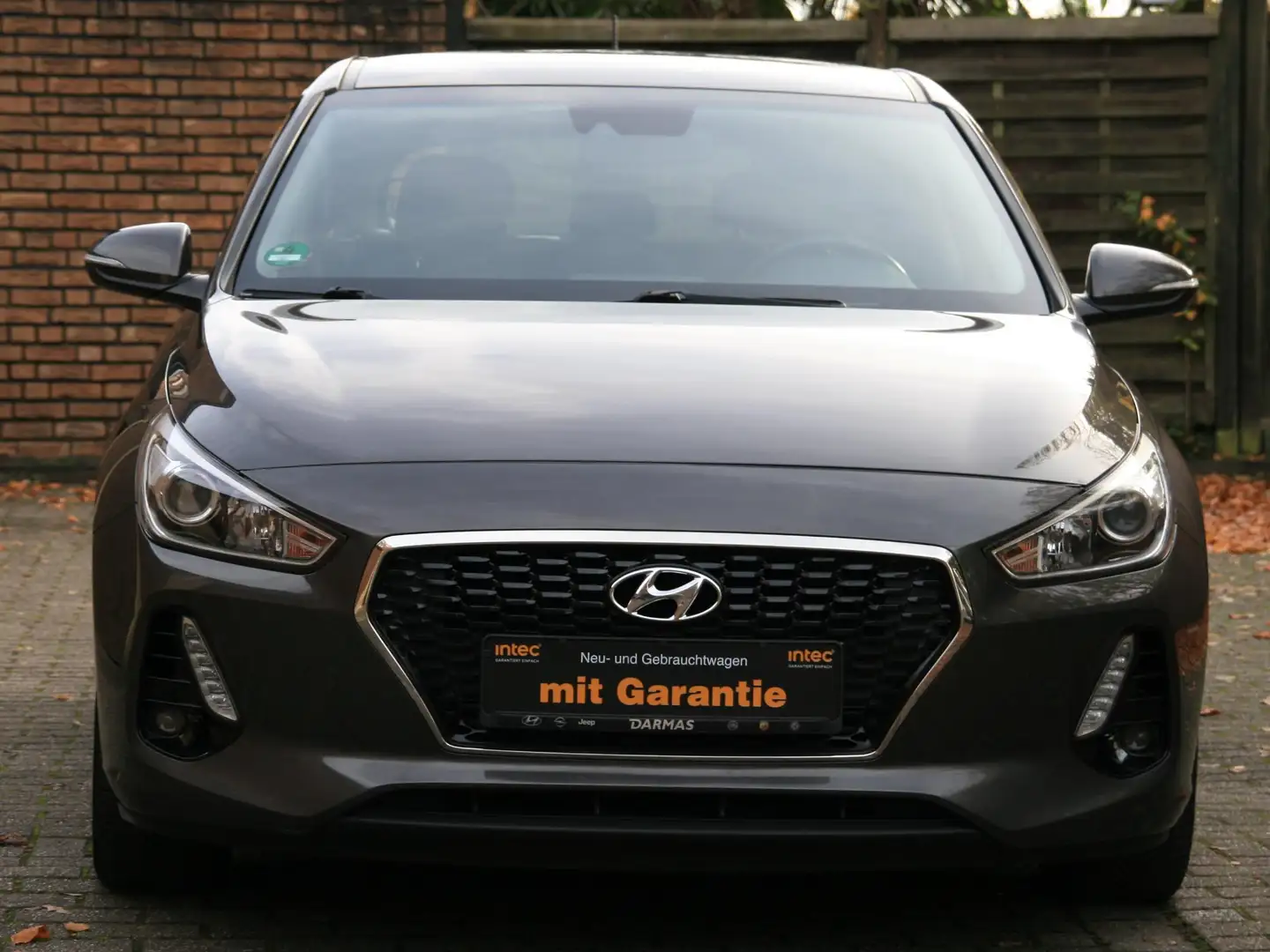 Hyundai i30 Trend Alu Klima SHZ LHZ SH Garantie Gris - 2