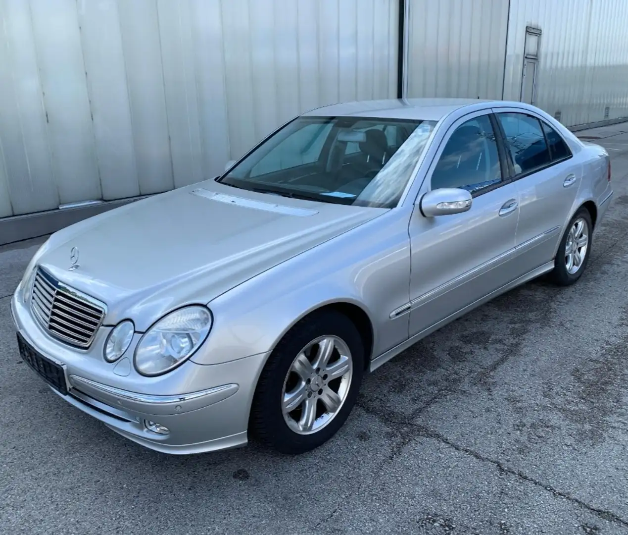 Mercedes-Benz E 200 Kompressor Automatik Avantgarde - 1