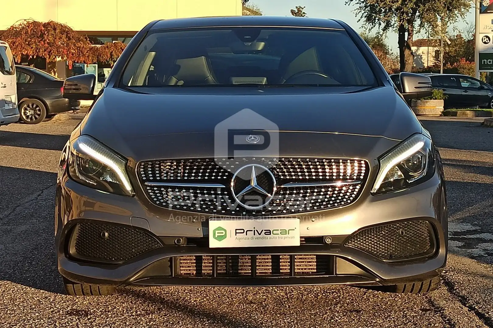 Mercedes-Benz A 200 d Automatic Premium AMG KM CERTIFICATI NEOPATENTAT Grigio - 2