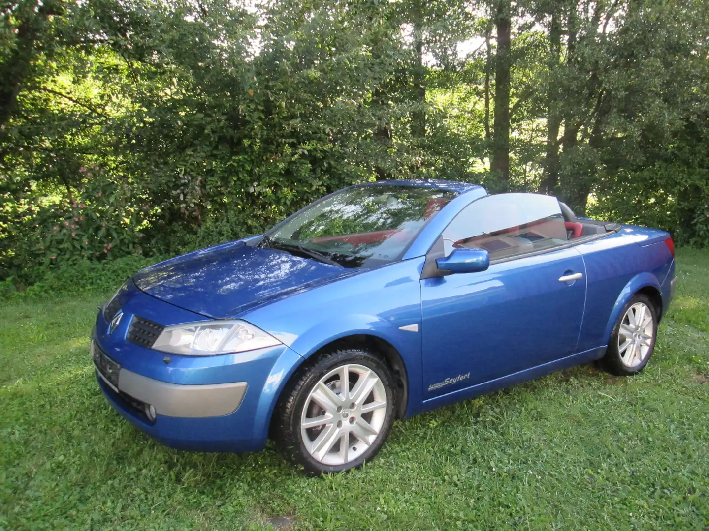Renault Megane Dynamique Blau - 1