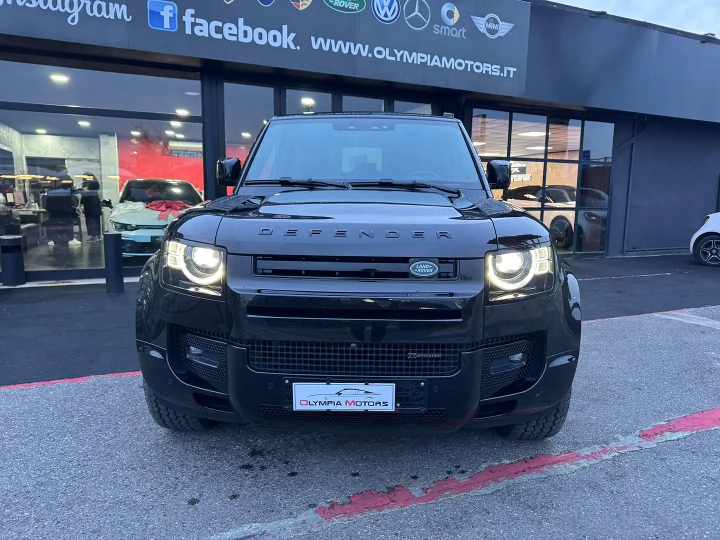 Land Rover Defender 90 D200 AWD NAVI LED BLACK PDC KAMERA PELLE Nero - 2
