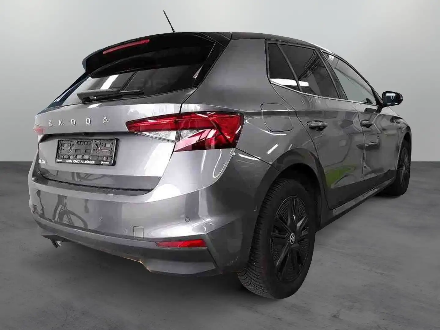 Skoda Fabia Style 1.0 TSI DSG/LED, ACC, RFK, Navi, SHZ Gris - 2