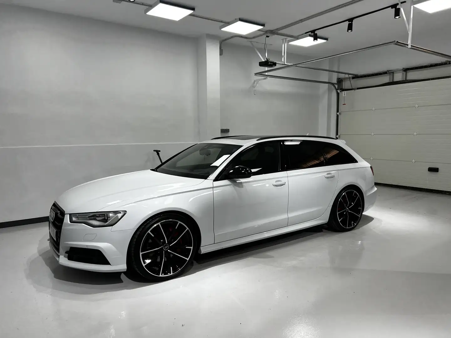 Audi A6 Avant 3.0BiTDI Competition Q.Tip. 240kW - 1