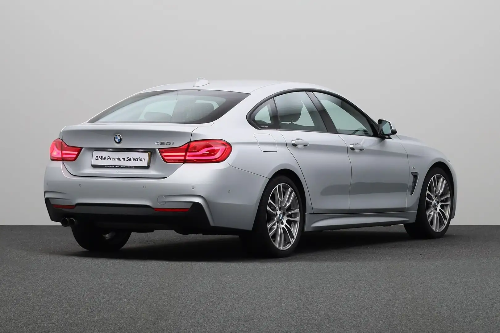 BMW 420 4-serie Gran Coupé 420i High Executive | DAB-Tuner Grijs - 2