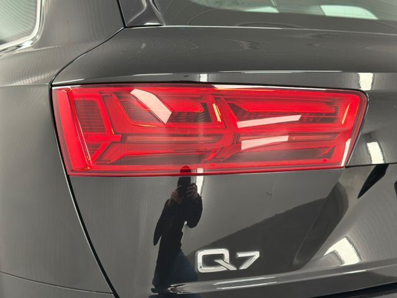 Audi Q7 3.0 TDI quattro 1. Hand Xenon Leder Kamera — photo 12