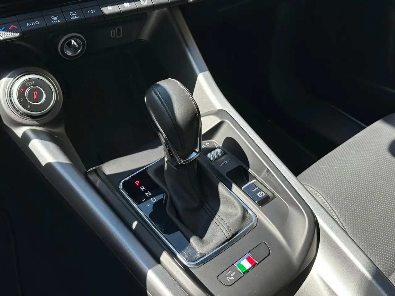 Alfa Romeo Tonale 2024 — фото 14