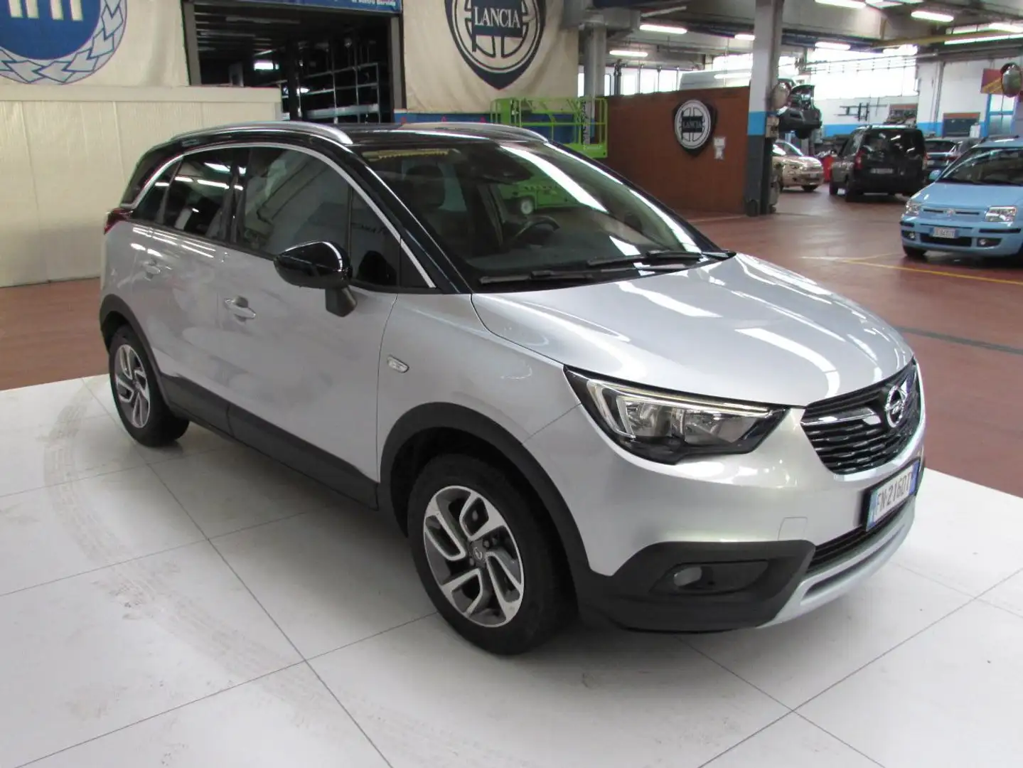 Opel Crossland X 1.2 Innovation 110cv CAMBIO AUTOMATICO Argento - 2