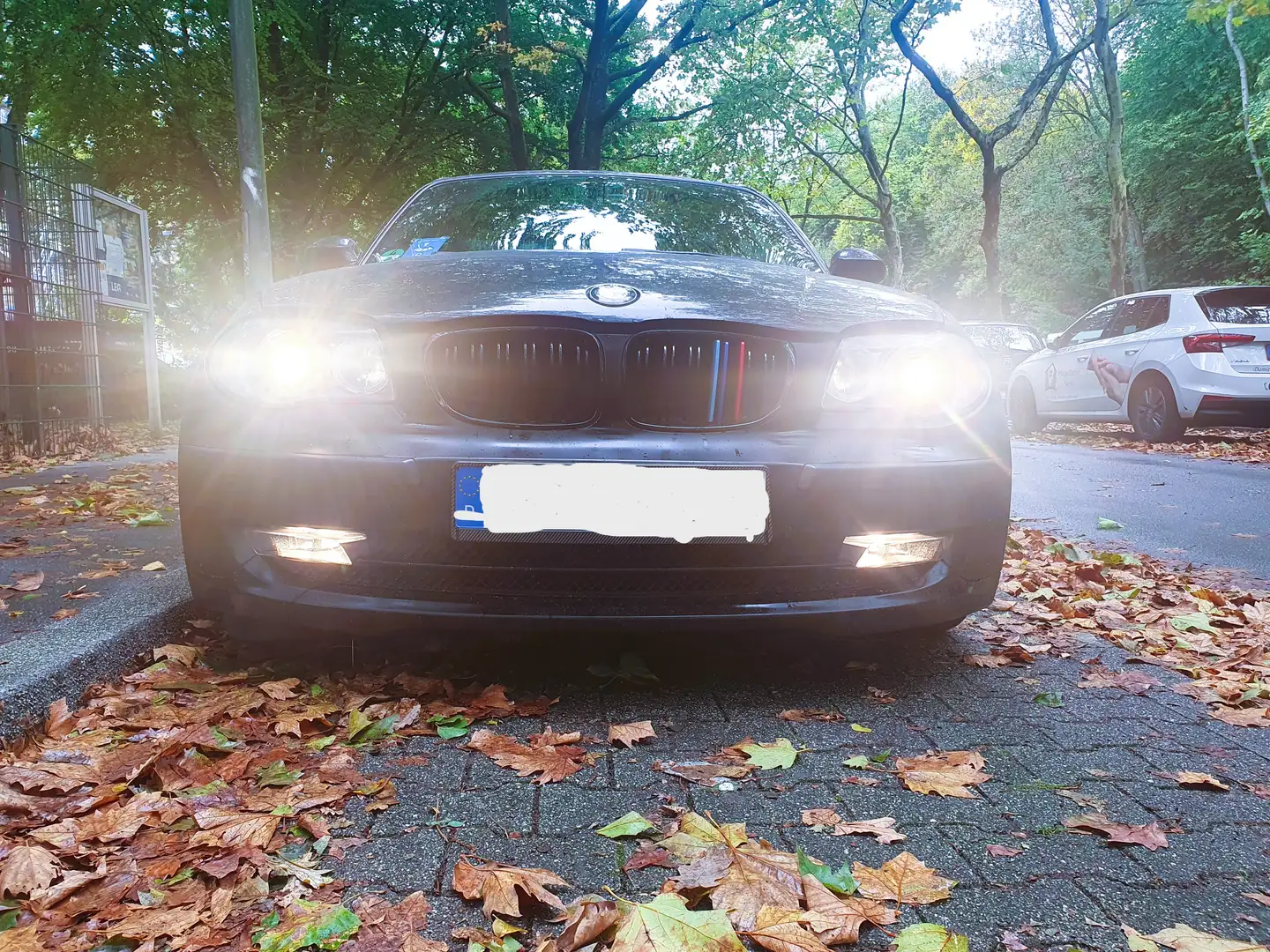 BMW 118 118d DPF / Facelift / M-Paket Schwarz - 1