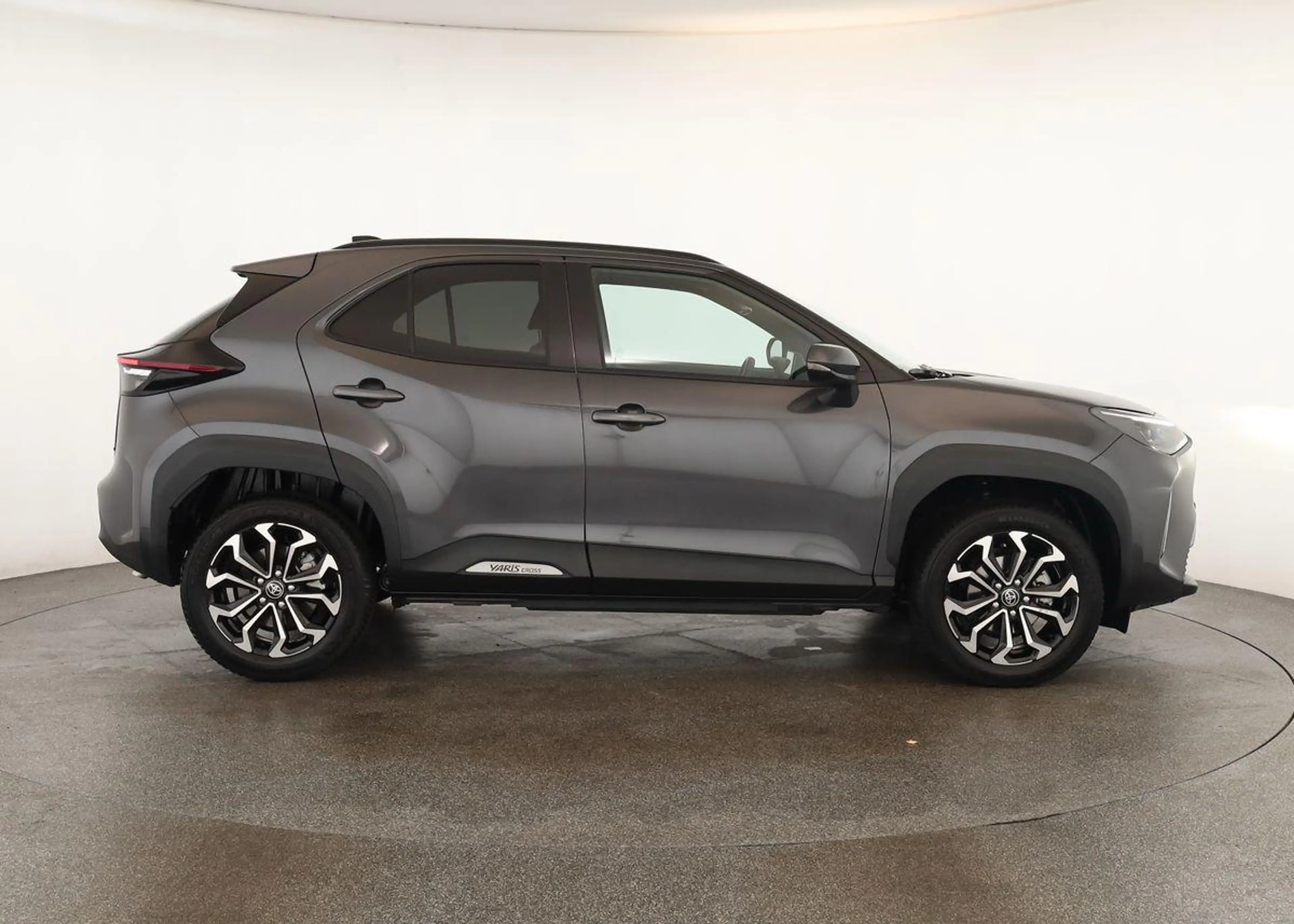 Toyota Yaris Cross Hybrid Teamplayer LED Nav SitzHZ Kam — photo 4
