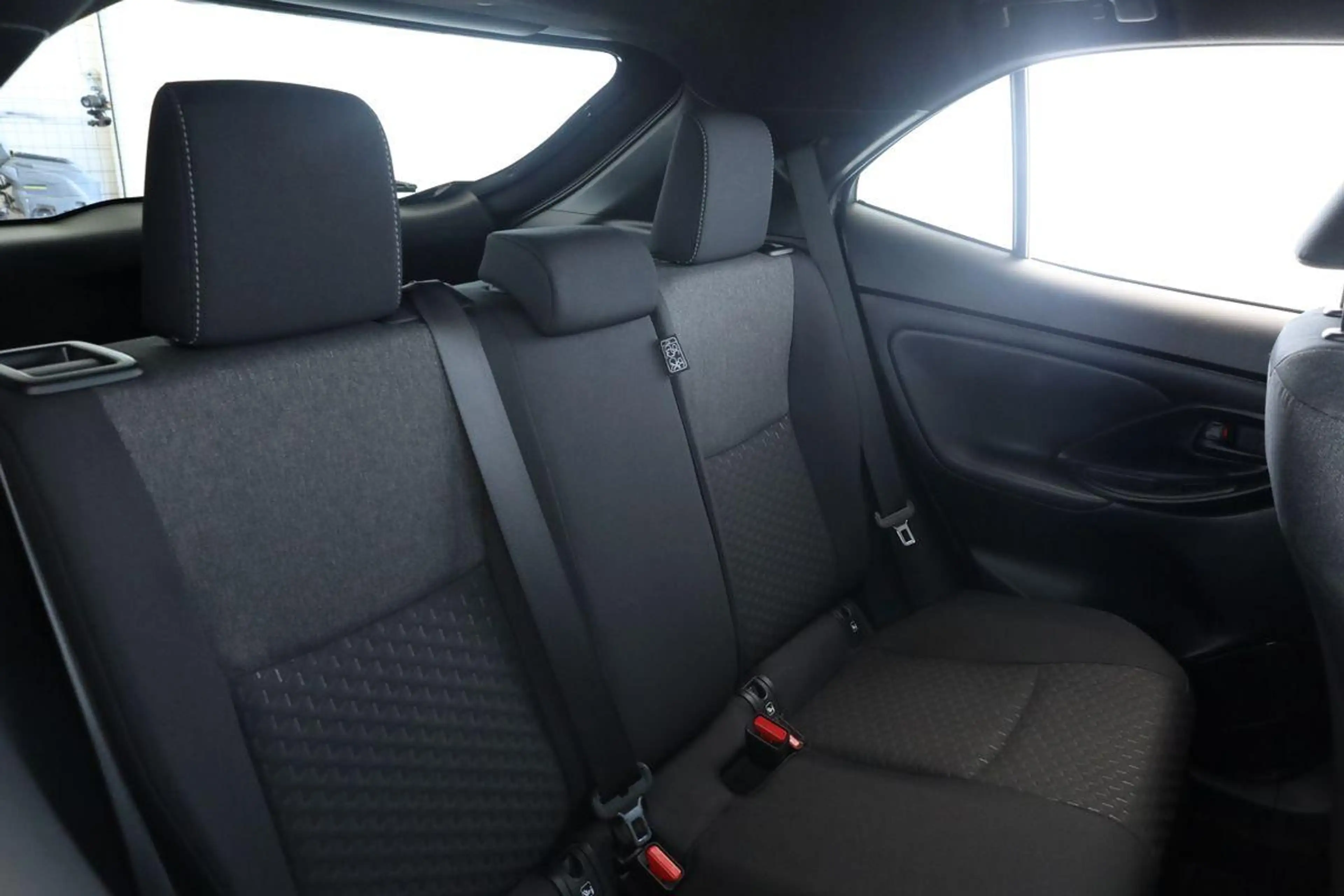 Toyota Yaris Cross Hybrid Teamplayer LED Nav SitzHZ Kam — photo 13