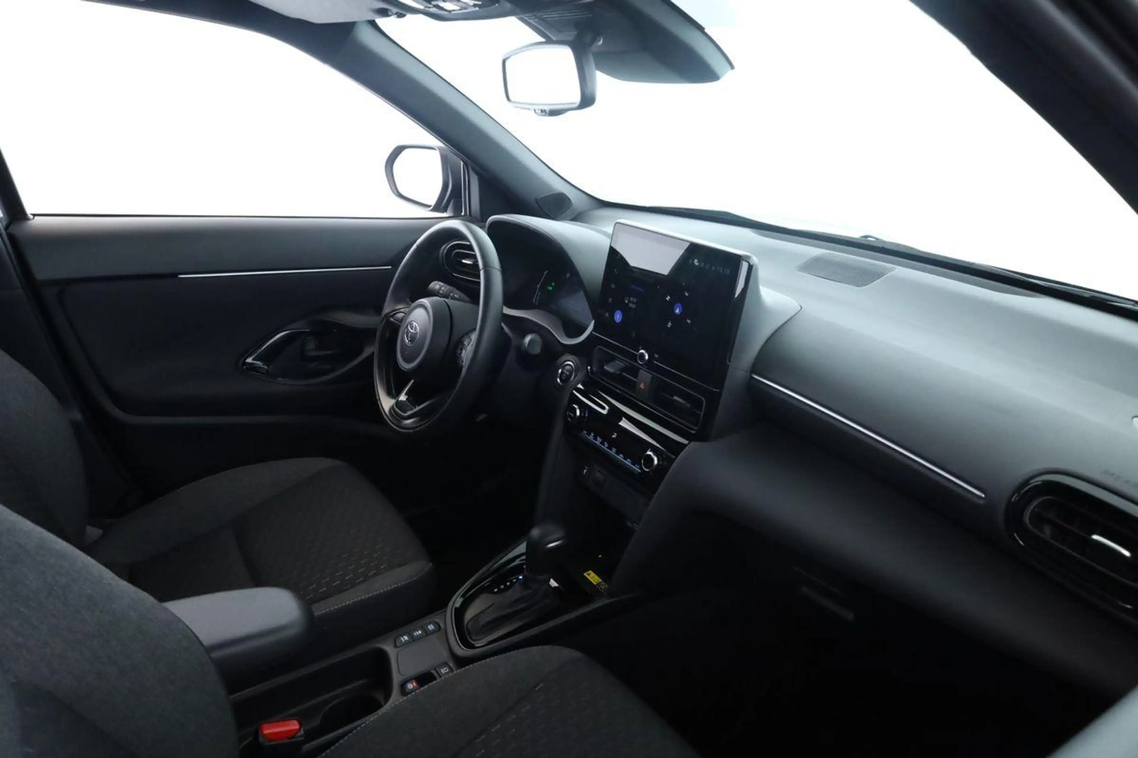 Toyota Yaris Cross Hybrid Teamplayer LED Nav SitzHZ Kam — photo 12