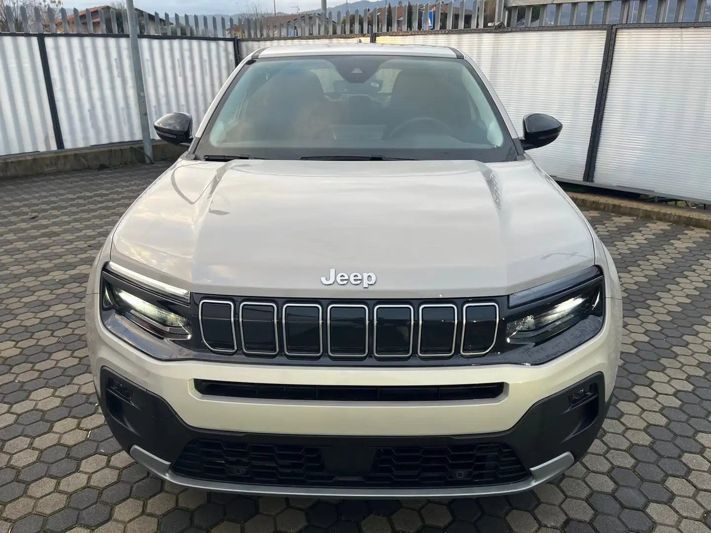 Jeep Avenger Avenger 1.2 turbo e-hybrid Summit fwd 110cv edct6 Beige - 2