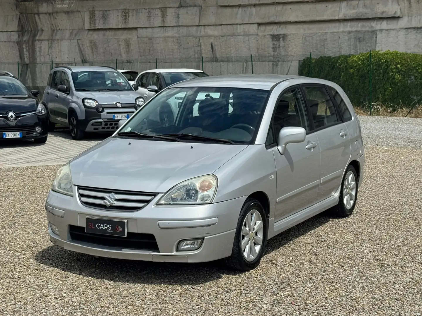 Suzuki Liana Liana 1.6 4x4 srebrna - 1