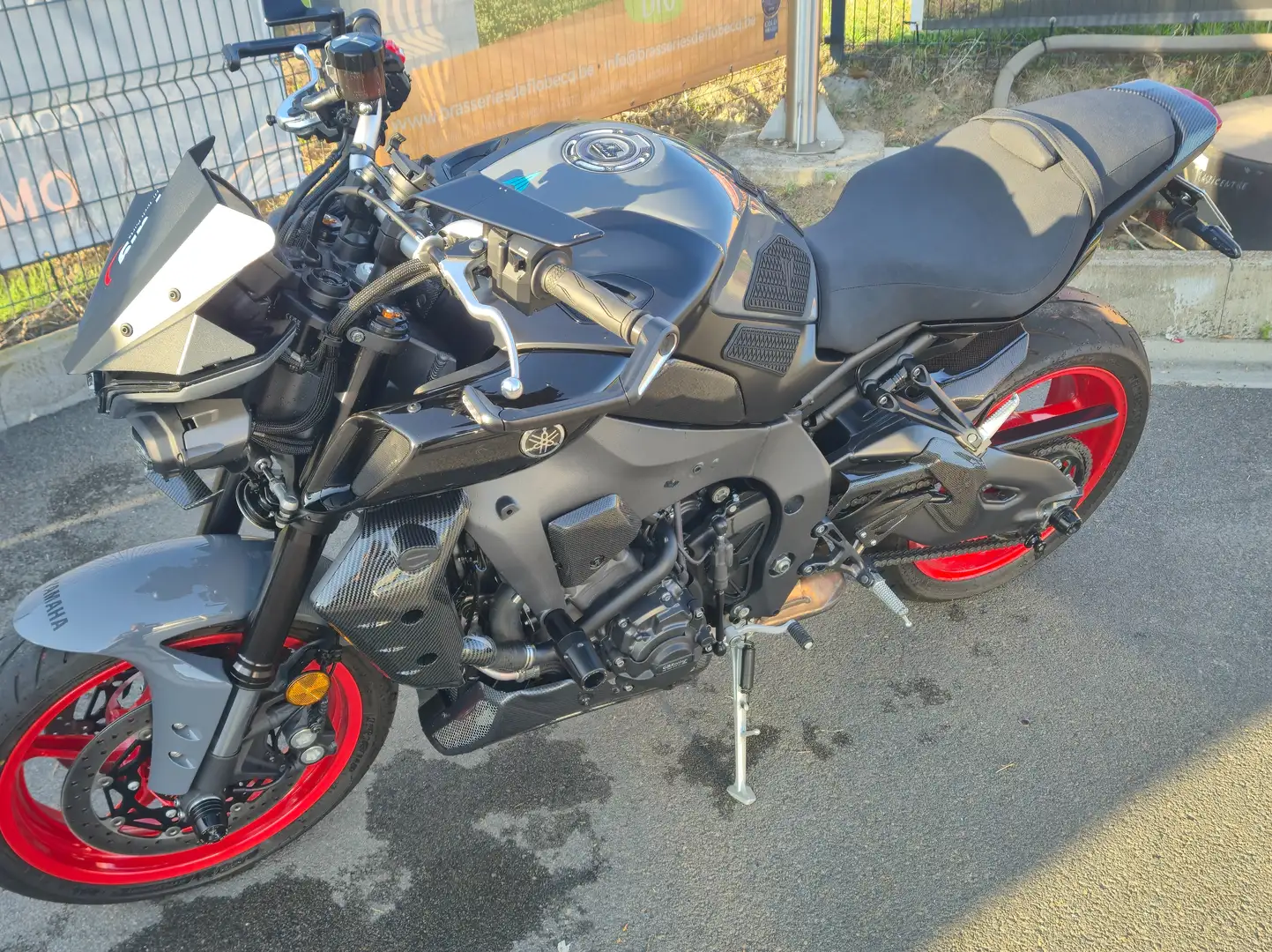 Yamaha MT-10 Rood - 2