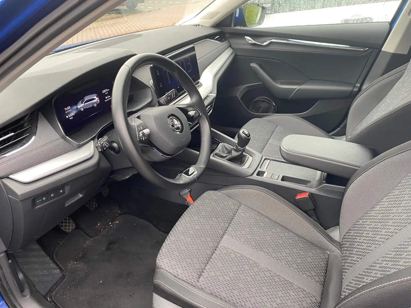 Skoda Octavia Skoda Octavia Combi 1.5 TSI First Edit. 150 pk Blauw - 2