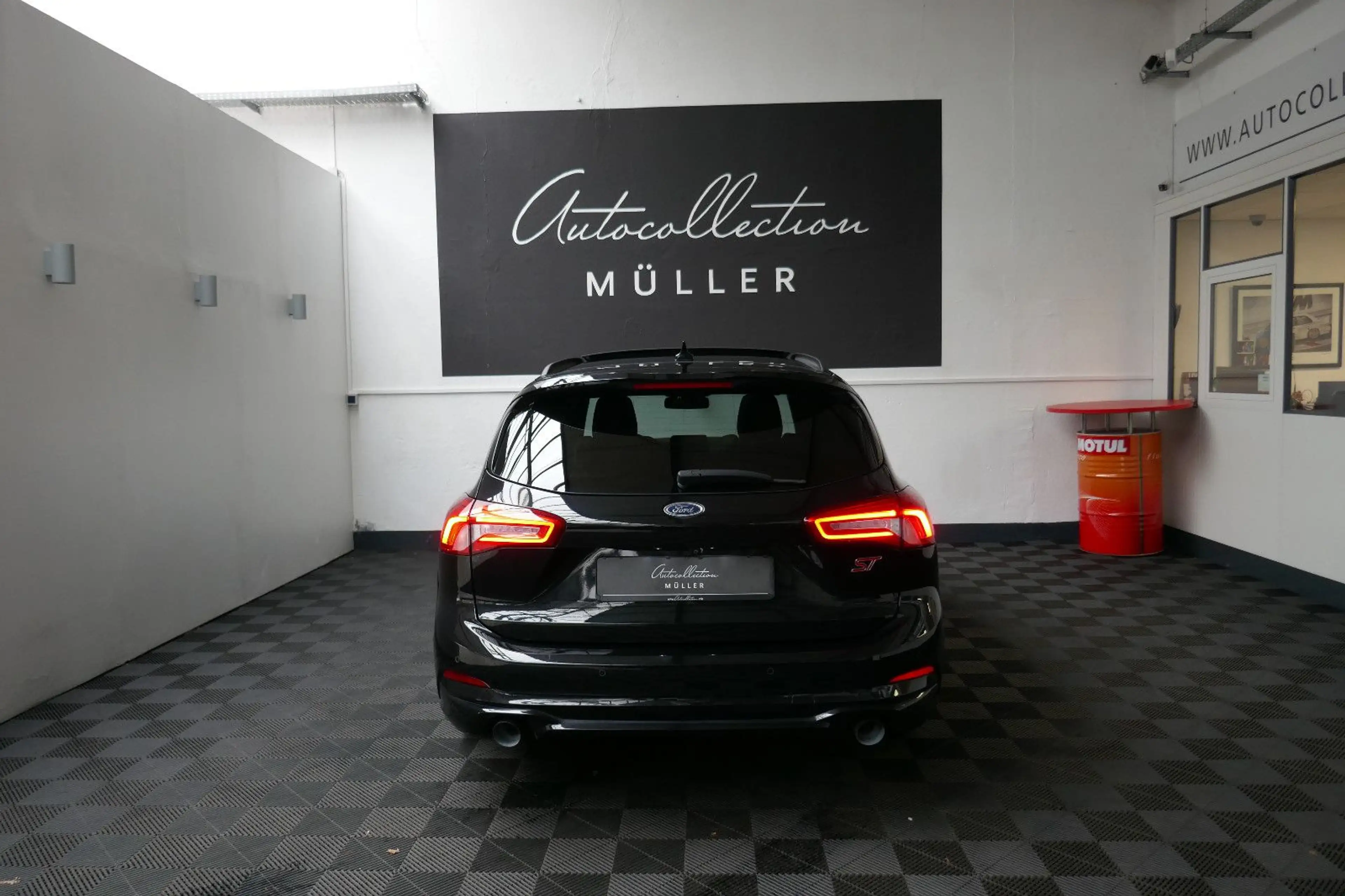 Ford Focus Turnier ST — photo 12