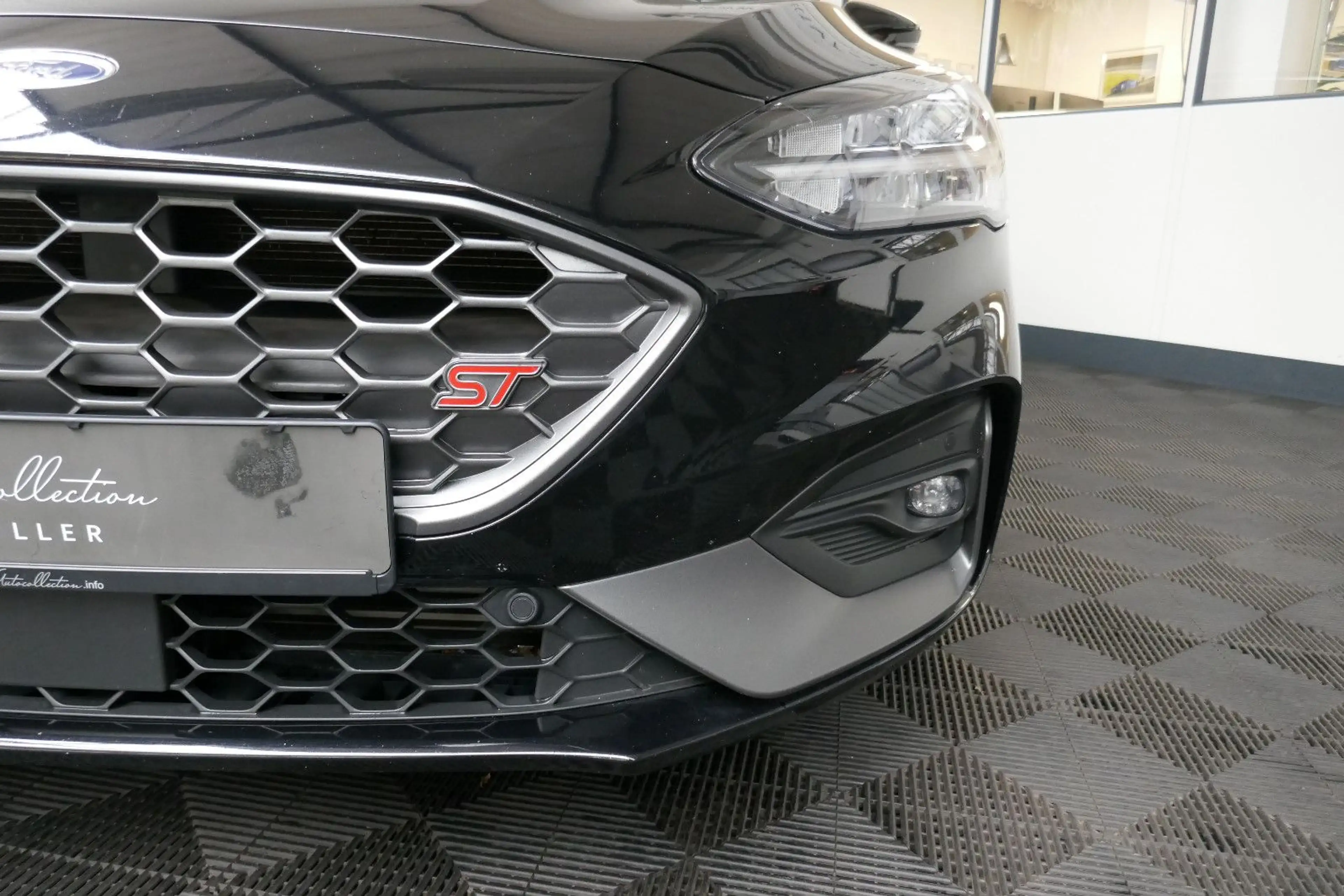 Ford Focus Turnier ST — photo 5