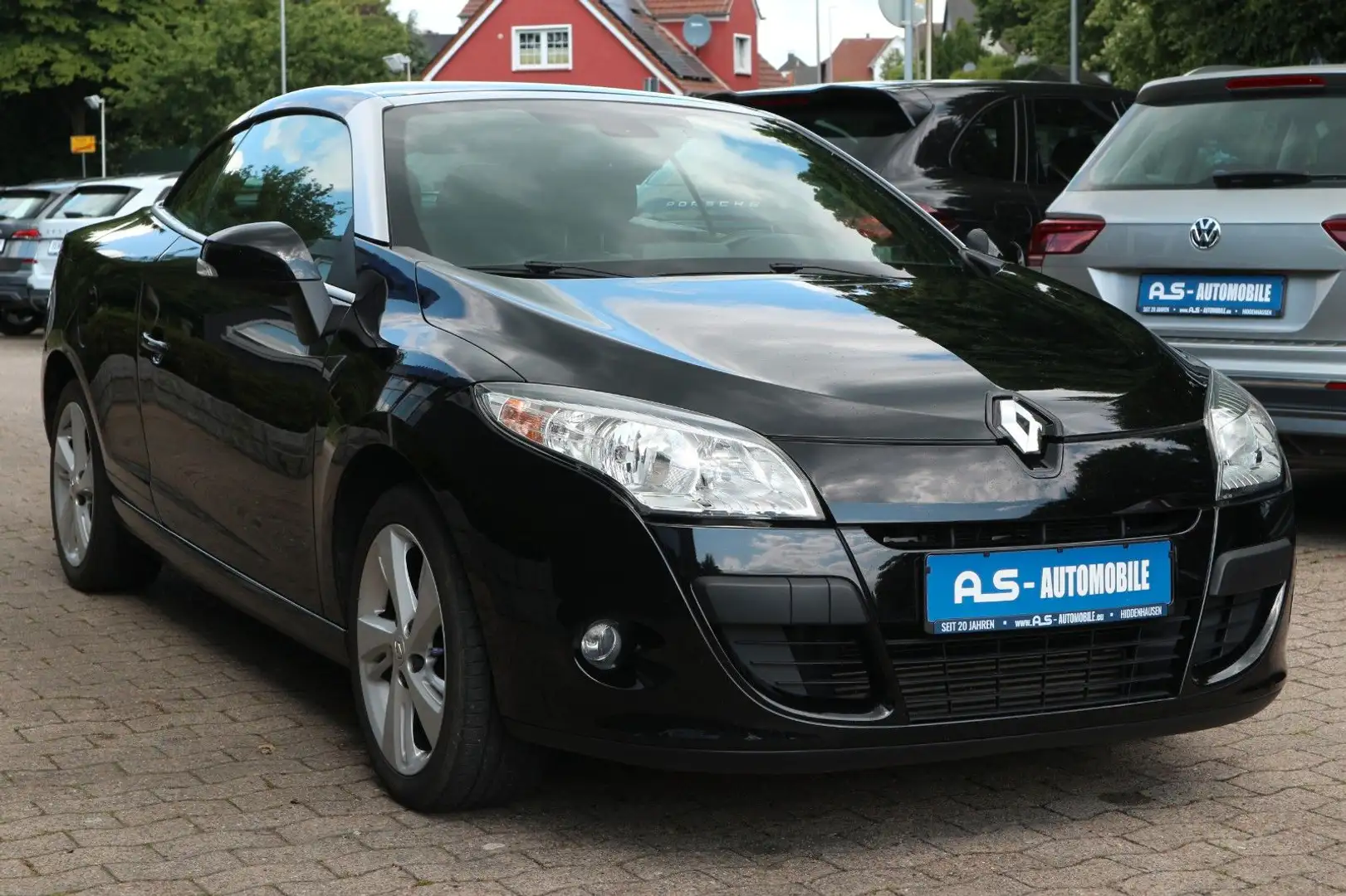 Renault Megane Coupe / Cabrio Luxe *2.HD/LEDER/NAV/TEMP* Schwarz - 1