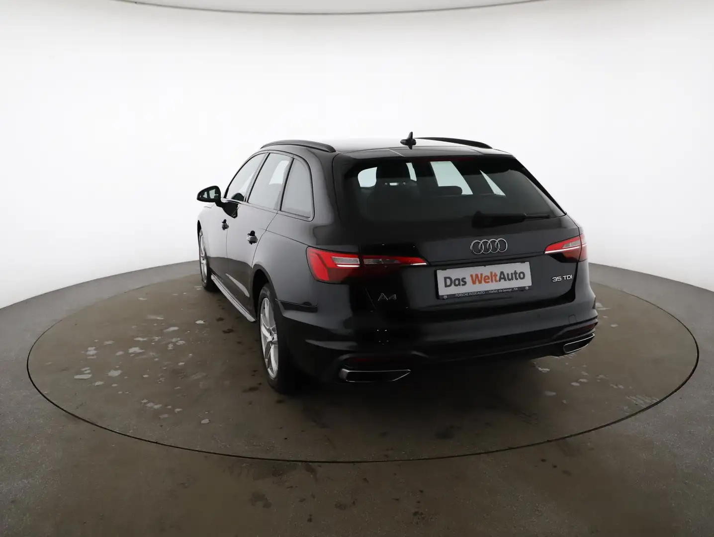 Audi A4 35 TDI Schwarz - 2