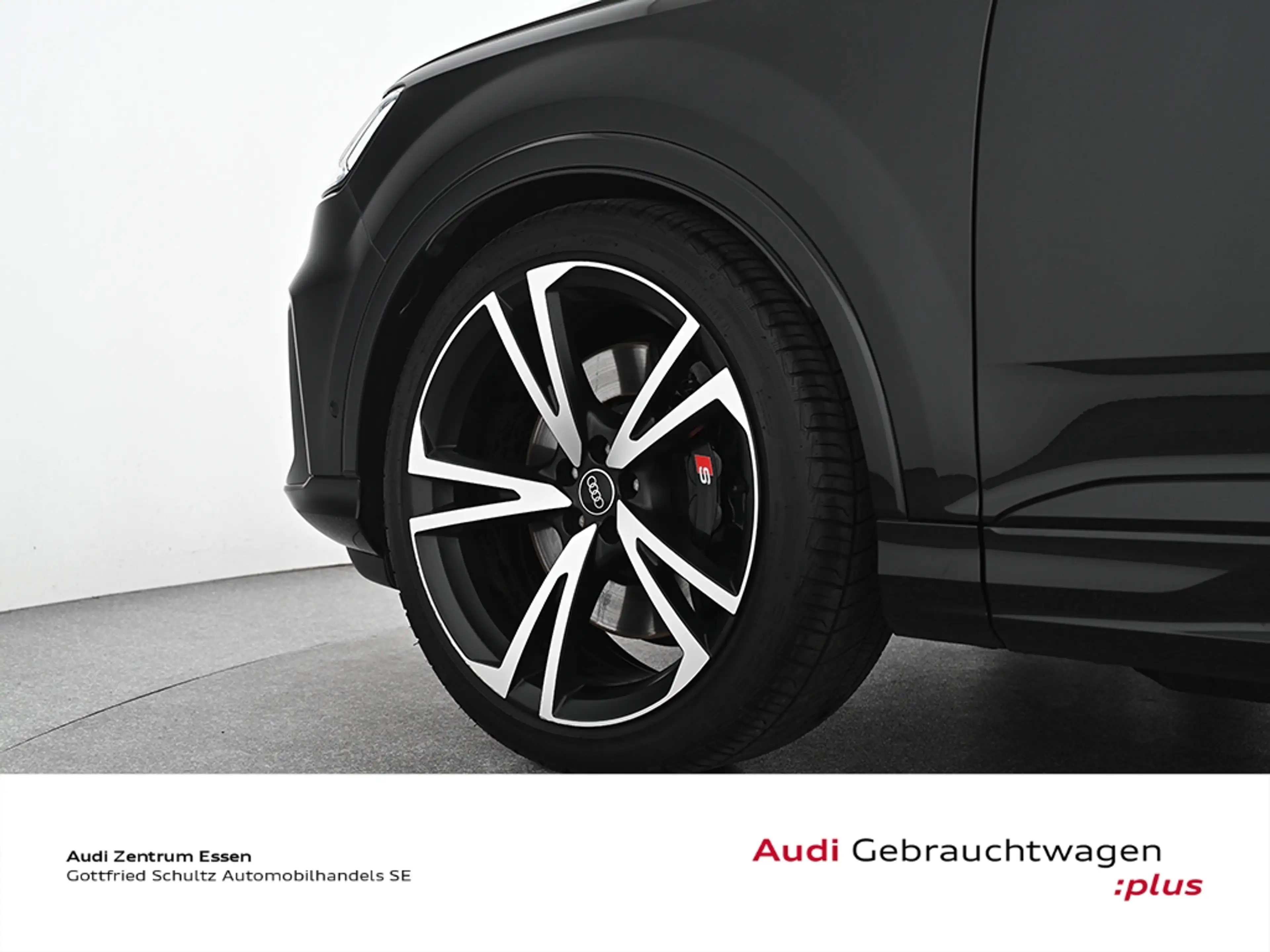 Audi SQ7 4.0 TFSI quattro — photo 6