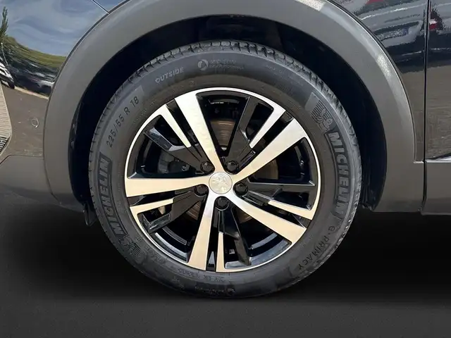 Peugeot 5008 view 8