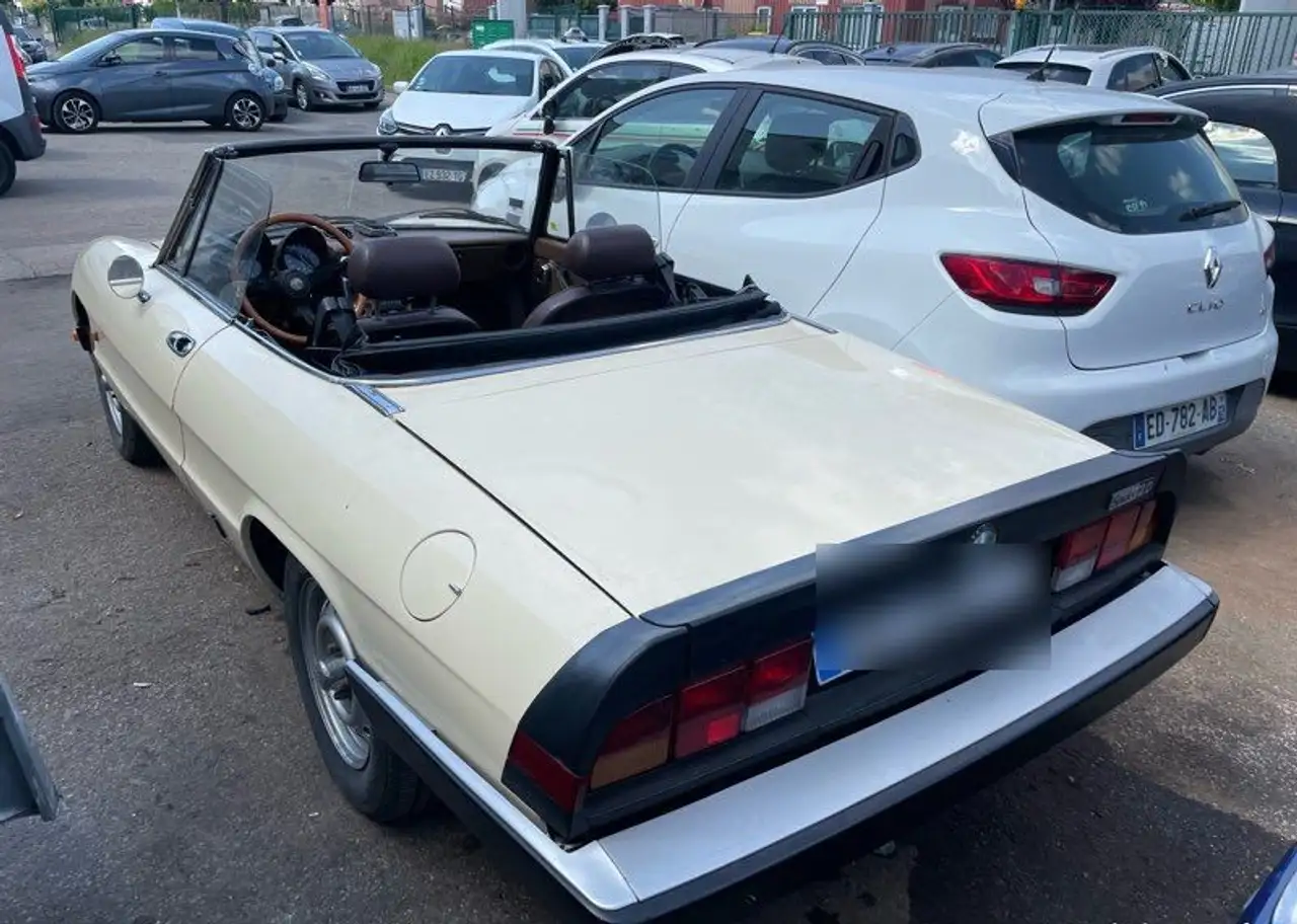 Alfa Romeo Spider Pininfarina, foto 2