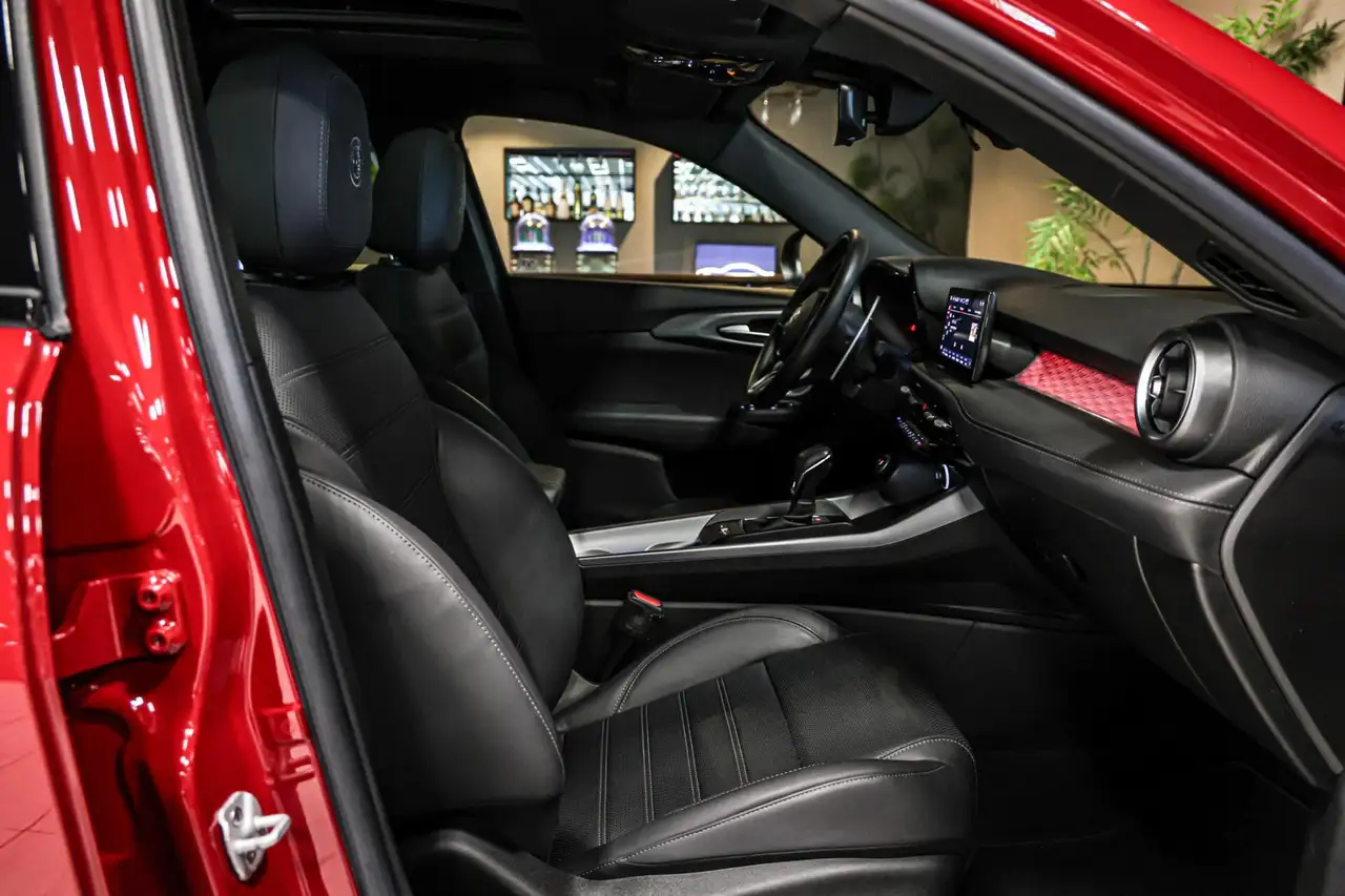 Alfa Romeo Tonale 1.3T PHEV Veloce Pano Leder ventilatie 19", миниатюра 20